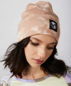New Girl Order RIBBED TIE DYE BEANIE WITH BADGE DETAIL - OATMEAL
