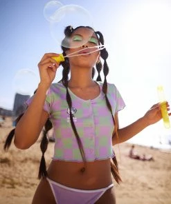 New Girl Order HELLO KITTY CHECK CARDIGAN T-shirts